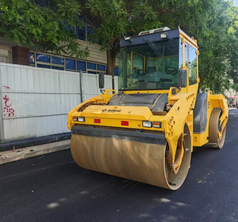 bomag Road roller-2