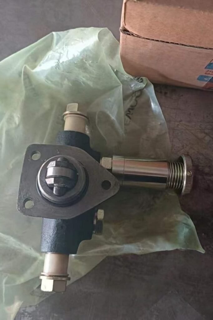 Develon Daewoo Excavator Fuel Feed Pump 65.12101-7013 65 (1)